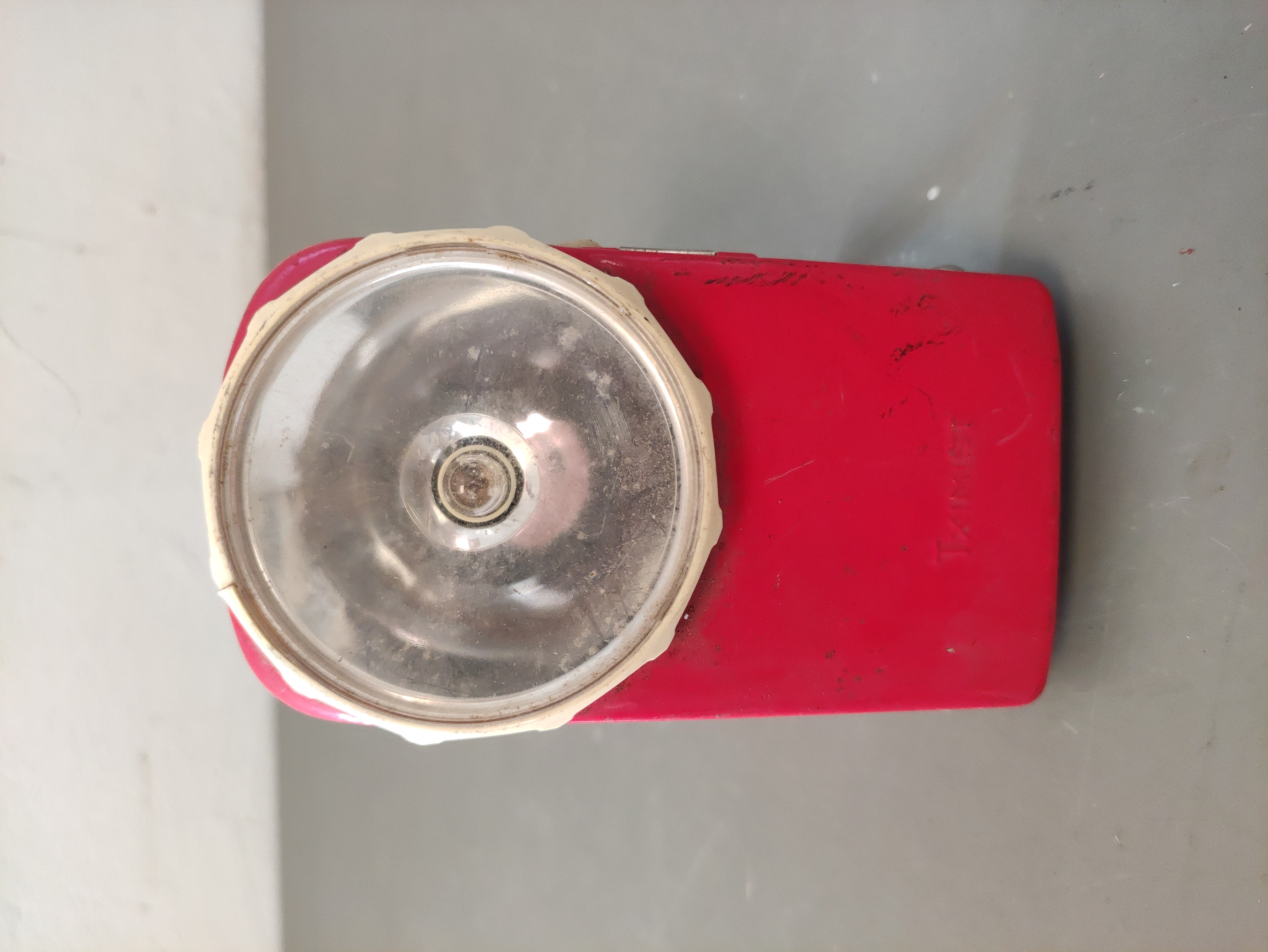 linterna petaca metal 12x6.5x4 12.5x7x3.8 1u